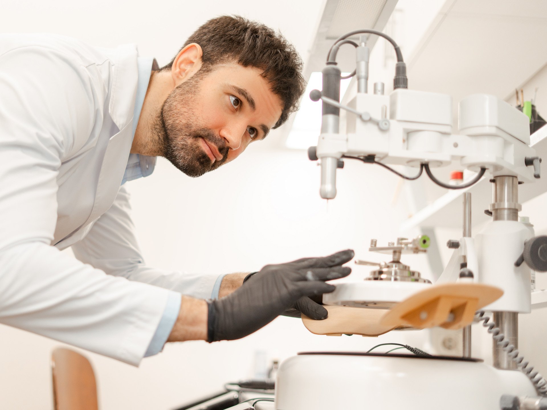 BU Lifescience Entwicklung und Bearbeitung von Prothesen